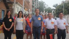”三月三“社區(qū)健康慢步走，歌舞展民族真情
